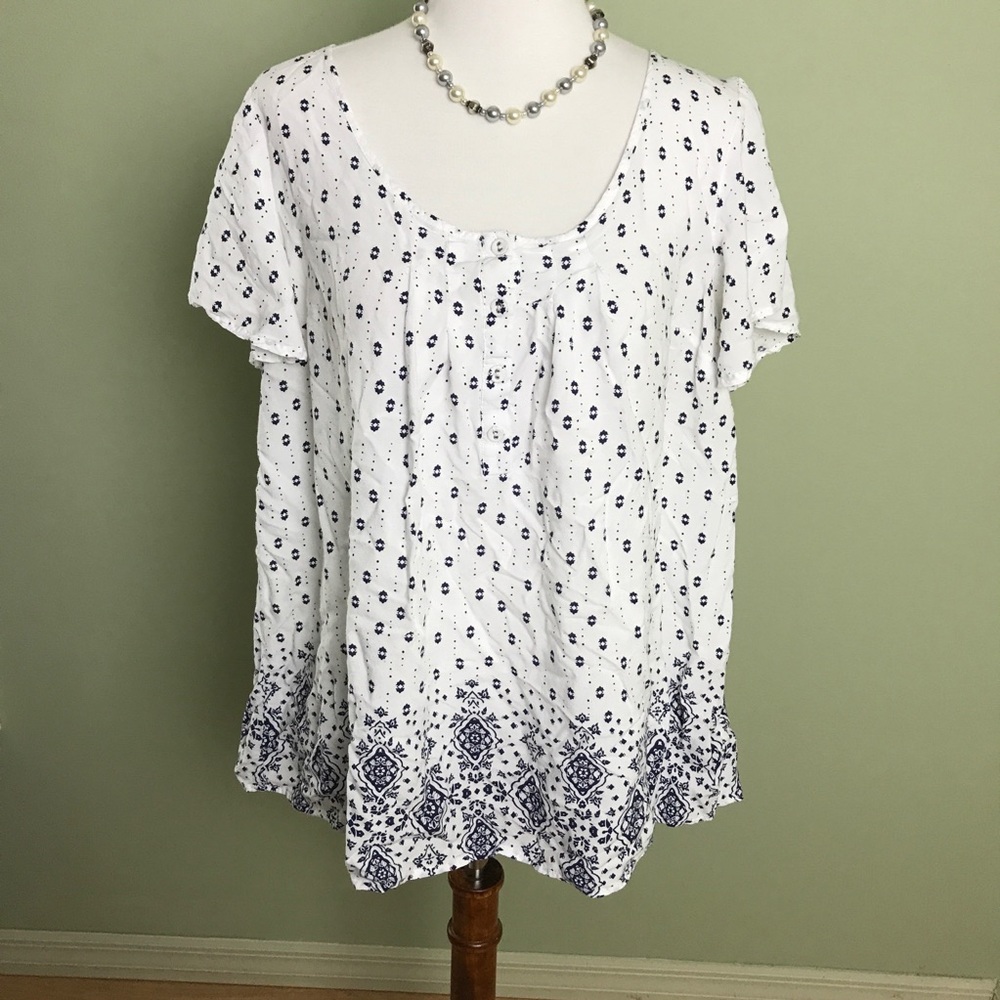 Torrid White & Blue Blouse, Size Large (0)
